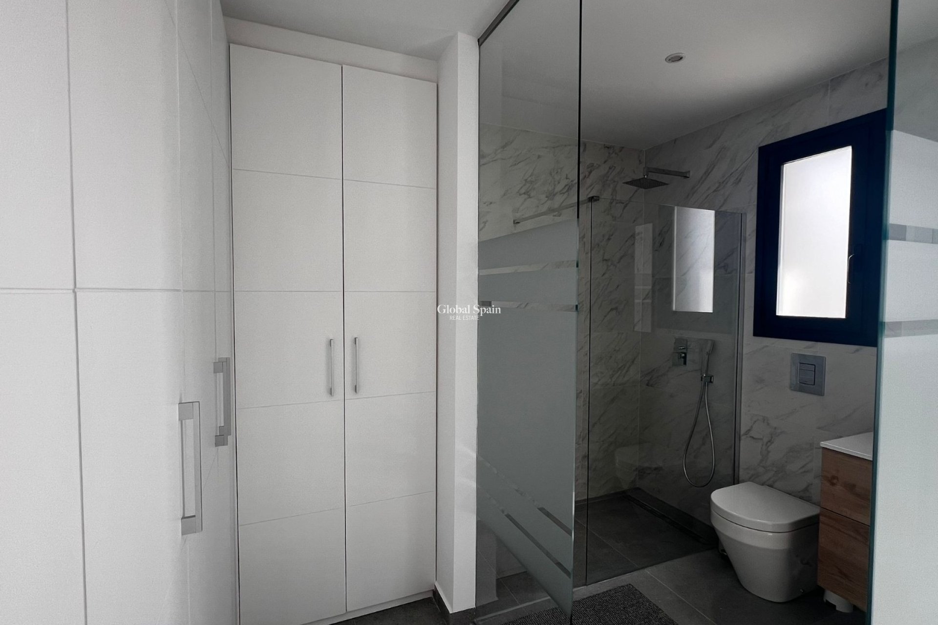 Resale - VILLA -
ALGORFA - Inland