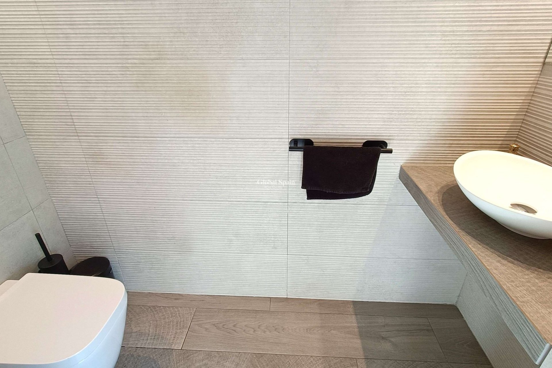 Resale - VILLA -
ALGORFA - Inland