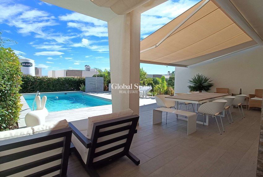 Resale - VILLA -
ALGORFA - Inland