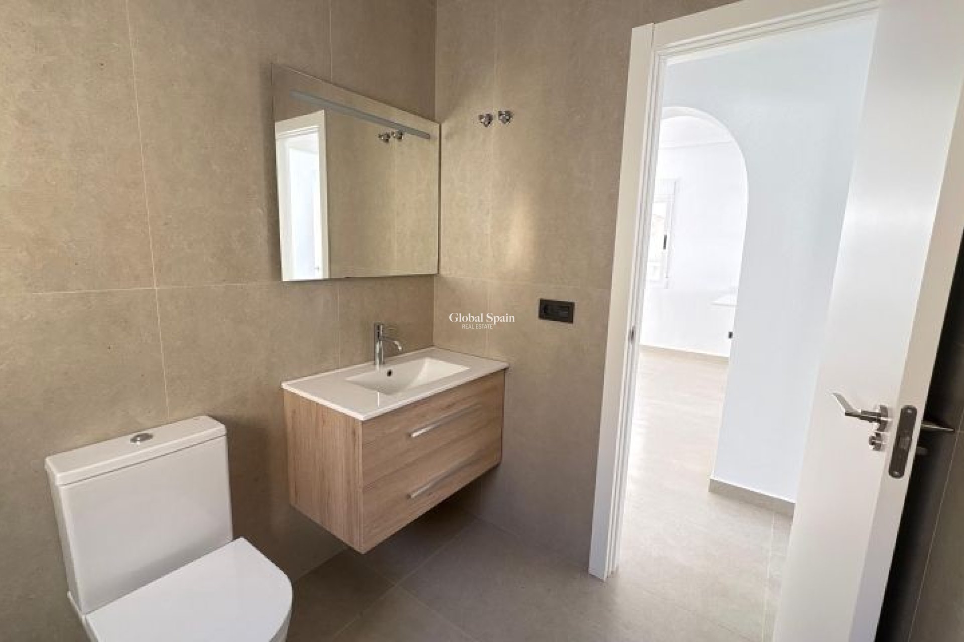 Resale - VILLA -
ALGORFA - Inland