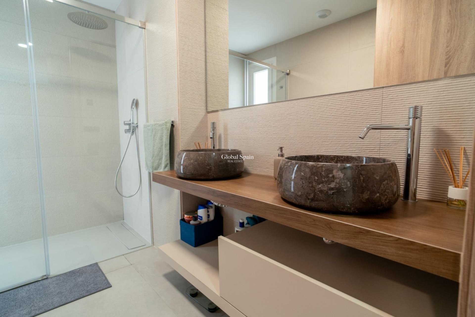 Resale - VILLA -
ALGORFA - Inland