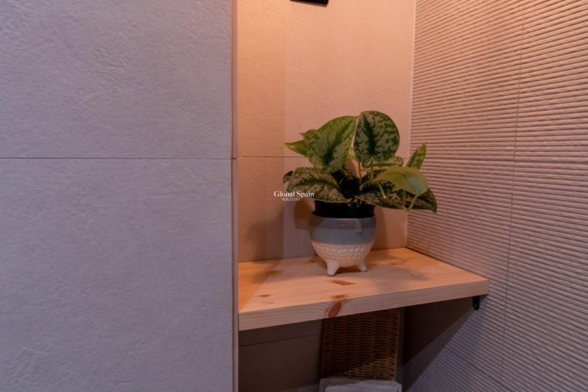 Resale - VILLA -
ALGORFA - Inland