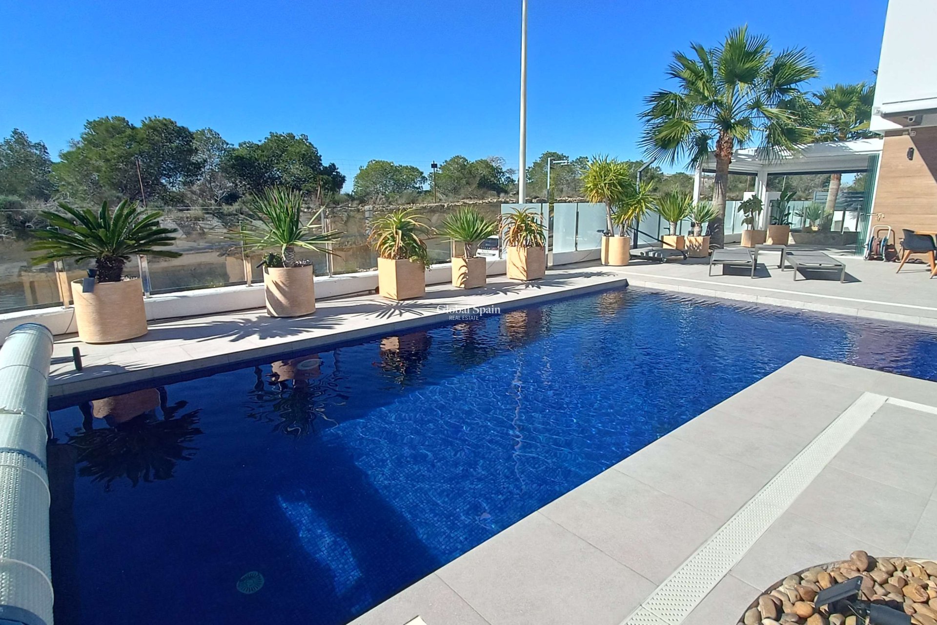 Resale - VILLA -
ALGORFA - Inland