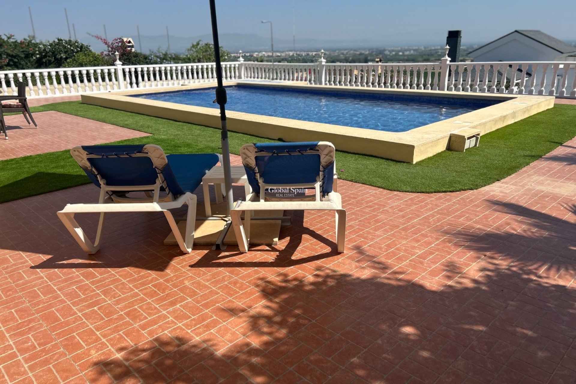 Resale - VILLA -
ALGORFA - Inland