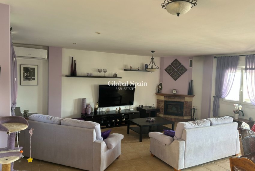 Resale - VILLA -
ALGORFA - Inland