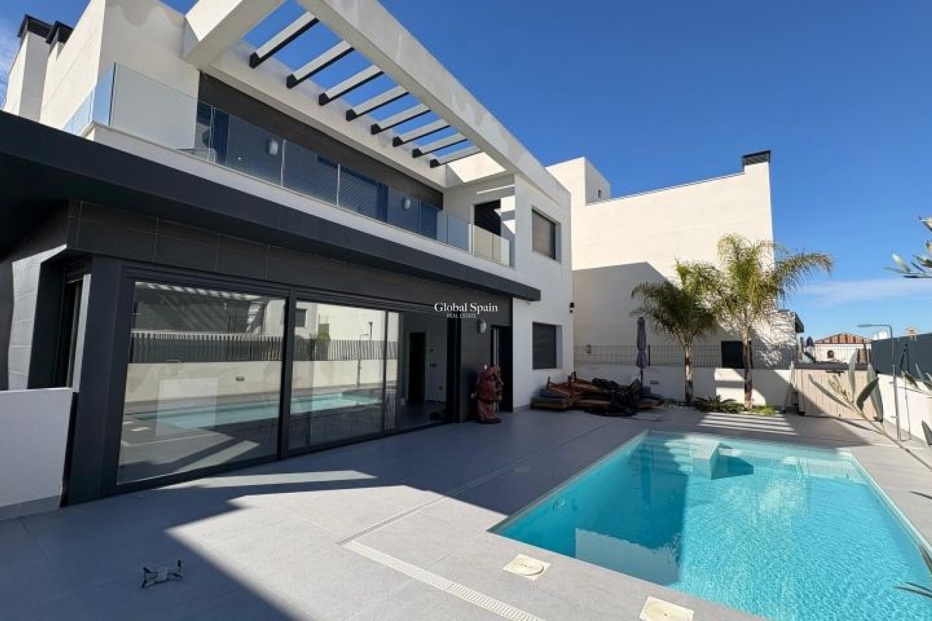 Resale - VILLA -
ALGORFA - Inland