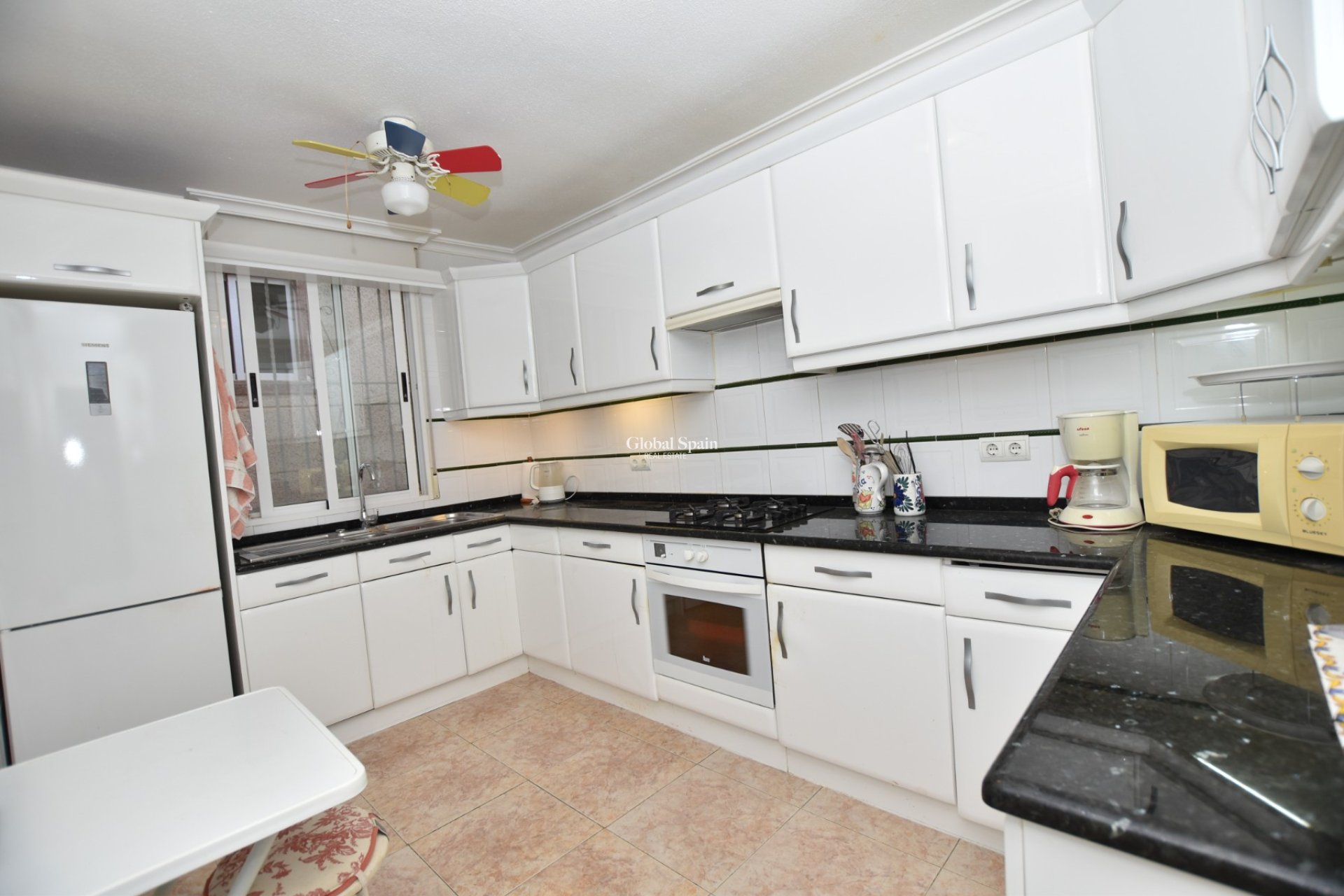Resale - VILLA -
ALGORFA - Inland