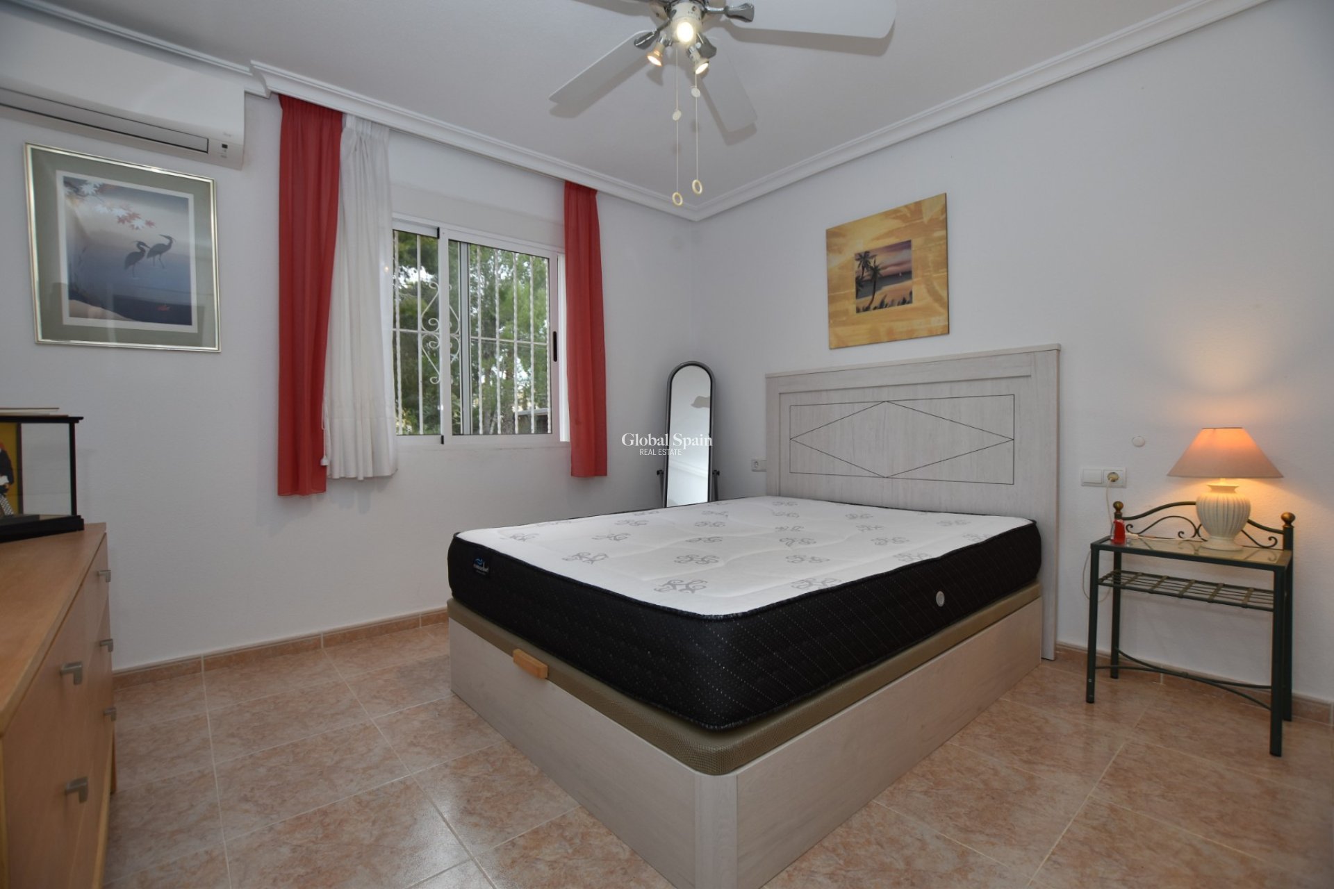 Resale - VILLA -
ALGORFA - Inland