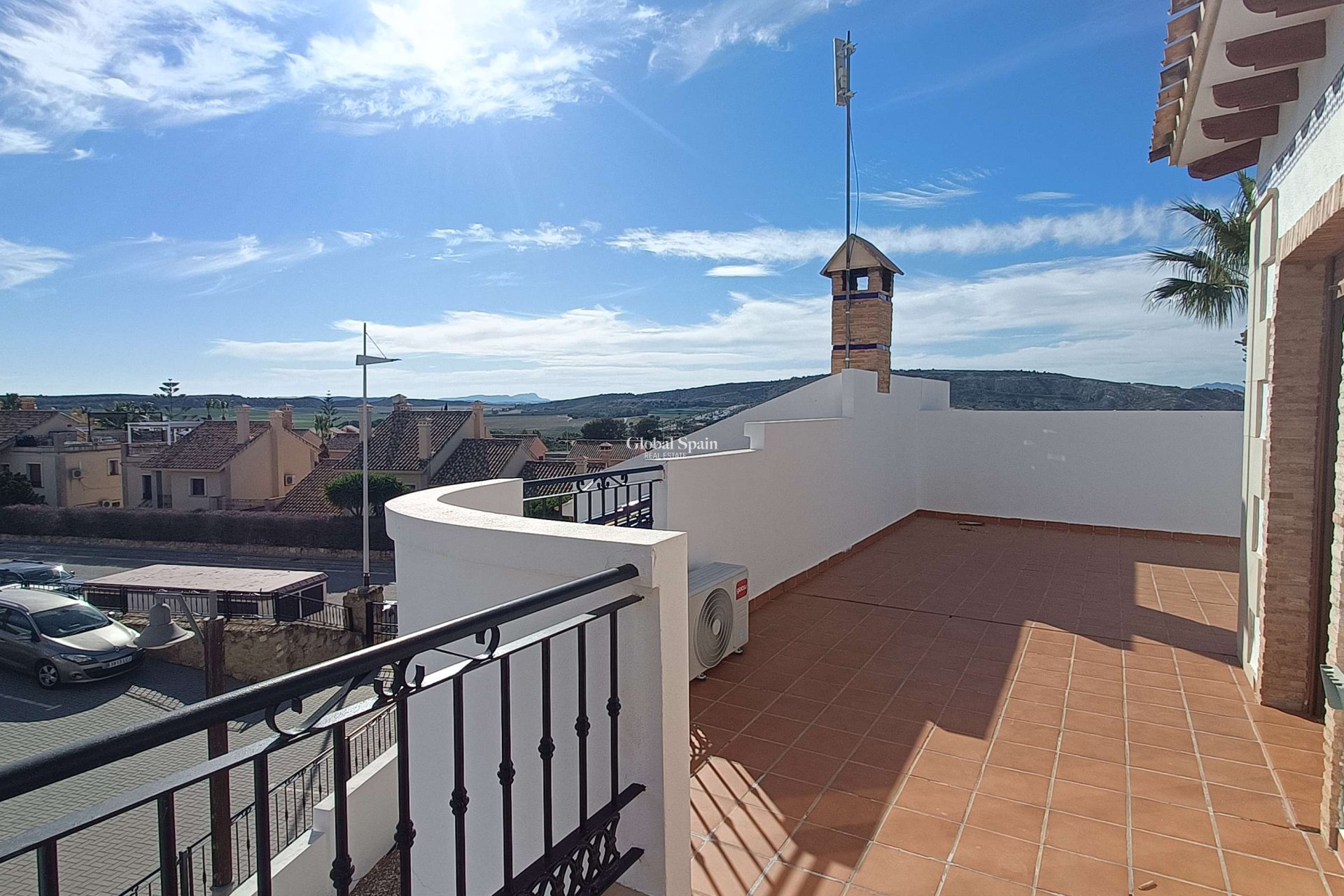 Resale - VILLA -
ALGORFA - Inland