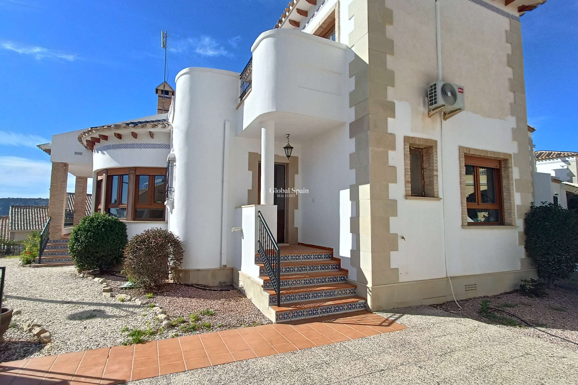Resale - VILLA -
ALGORFA - Inland