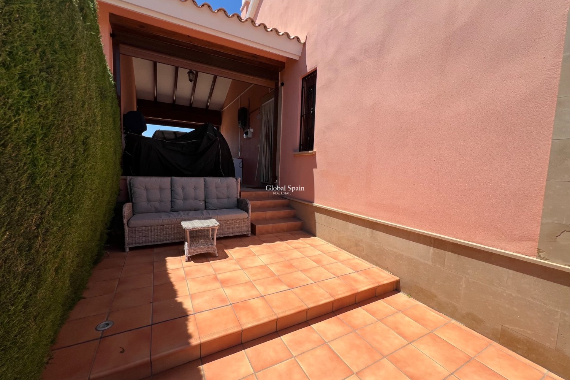 Resale - VILLA -
ALGORFA - Inland