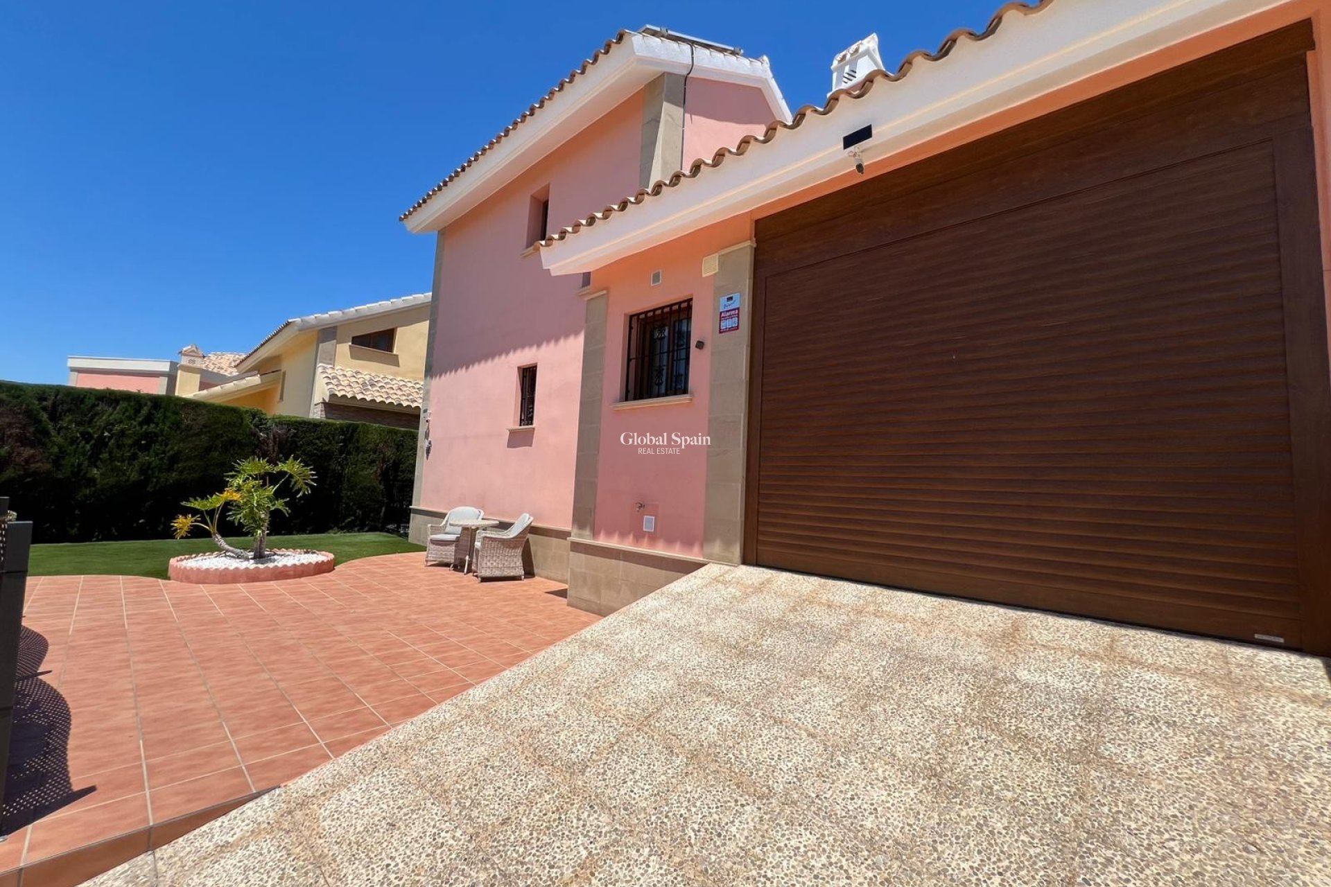 Resale - VILLA -
ALGORFA - Inland