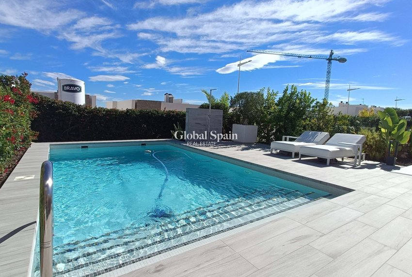 Resale - VILLA -
ALGORFA - Inland