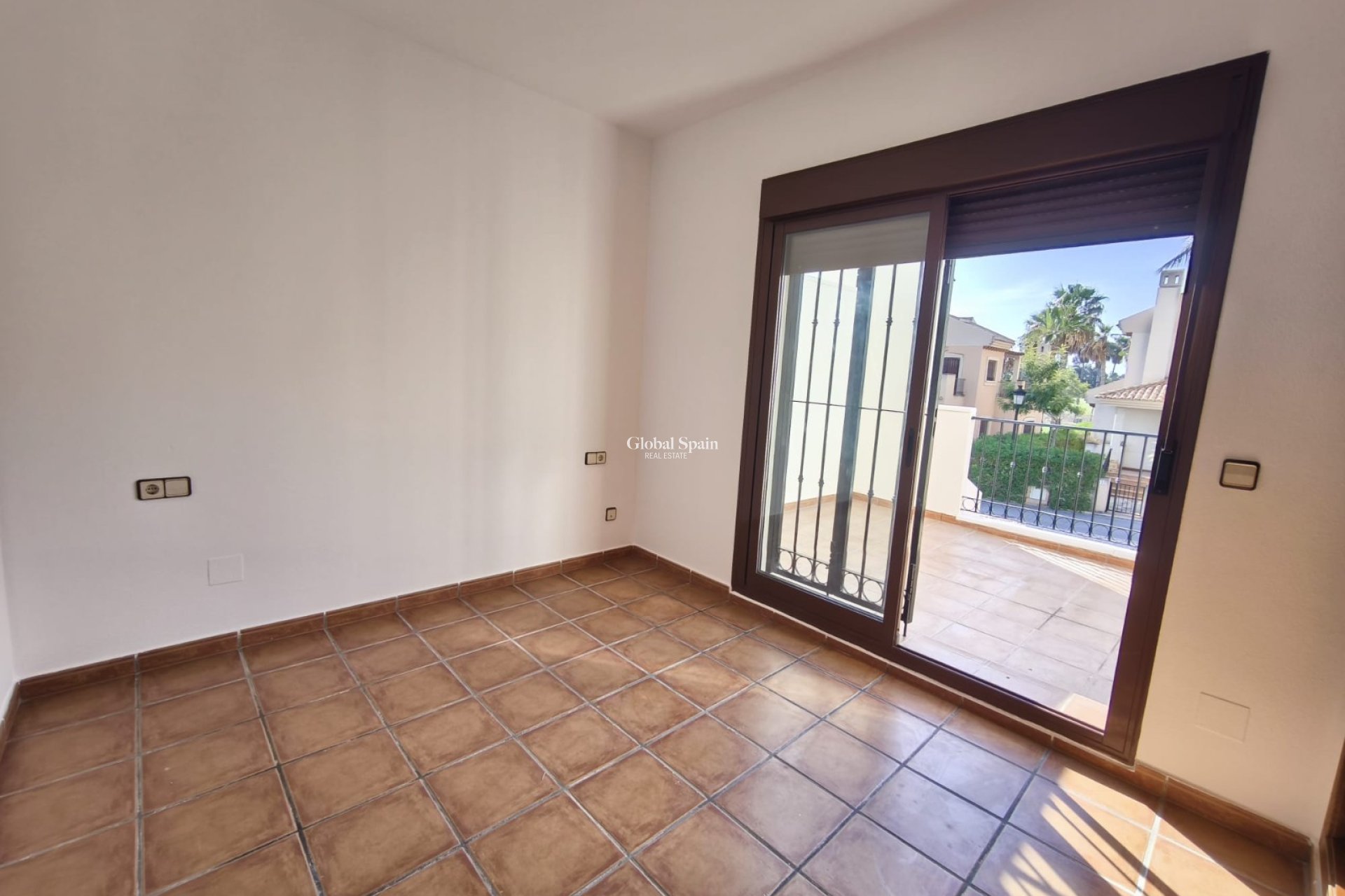 Resale - VILLA -
ALGORFA - Inland