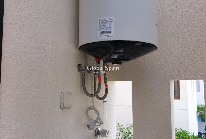 Resale - VILLA -
ALGORFA - Inland