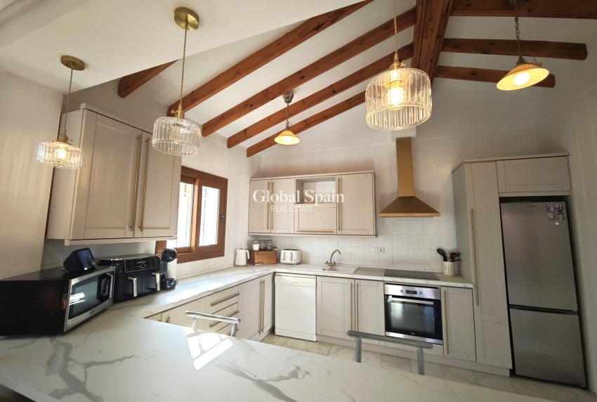 Resale - VILLA -
ALGORFA - Inland