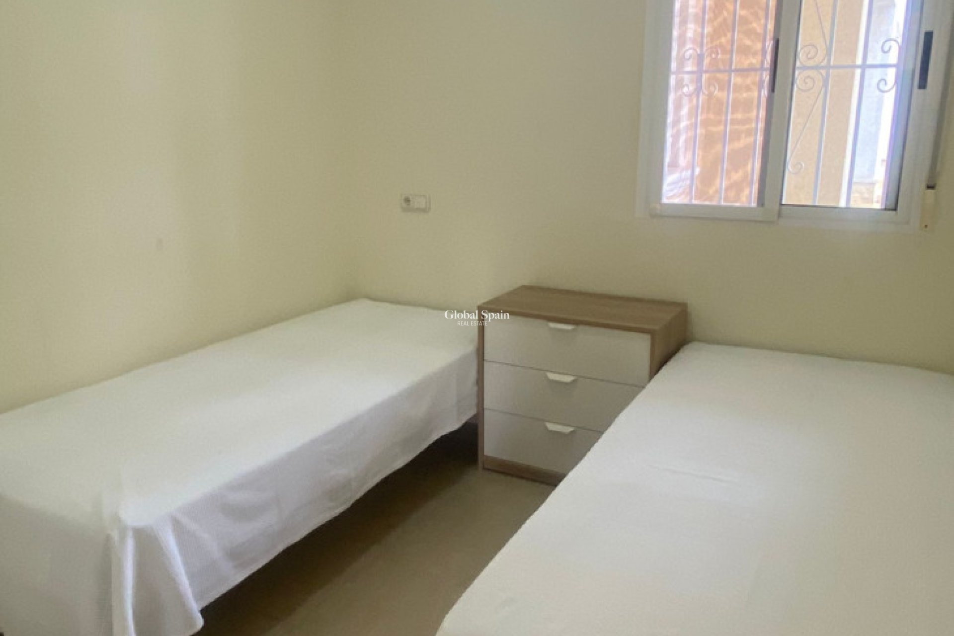 Resale - VILLA -
ALGORFA - Inland