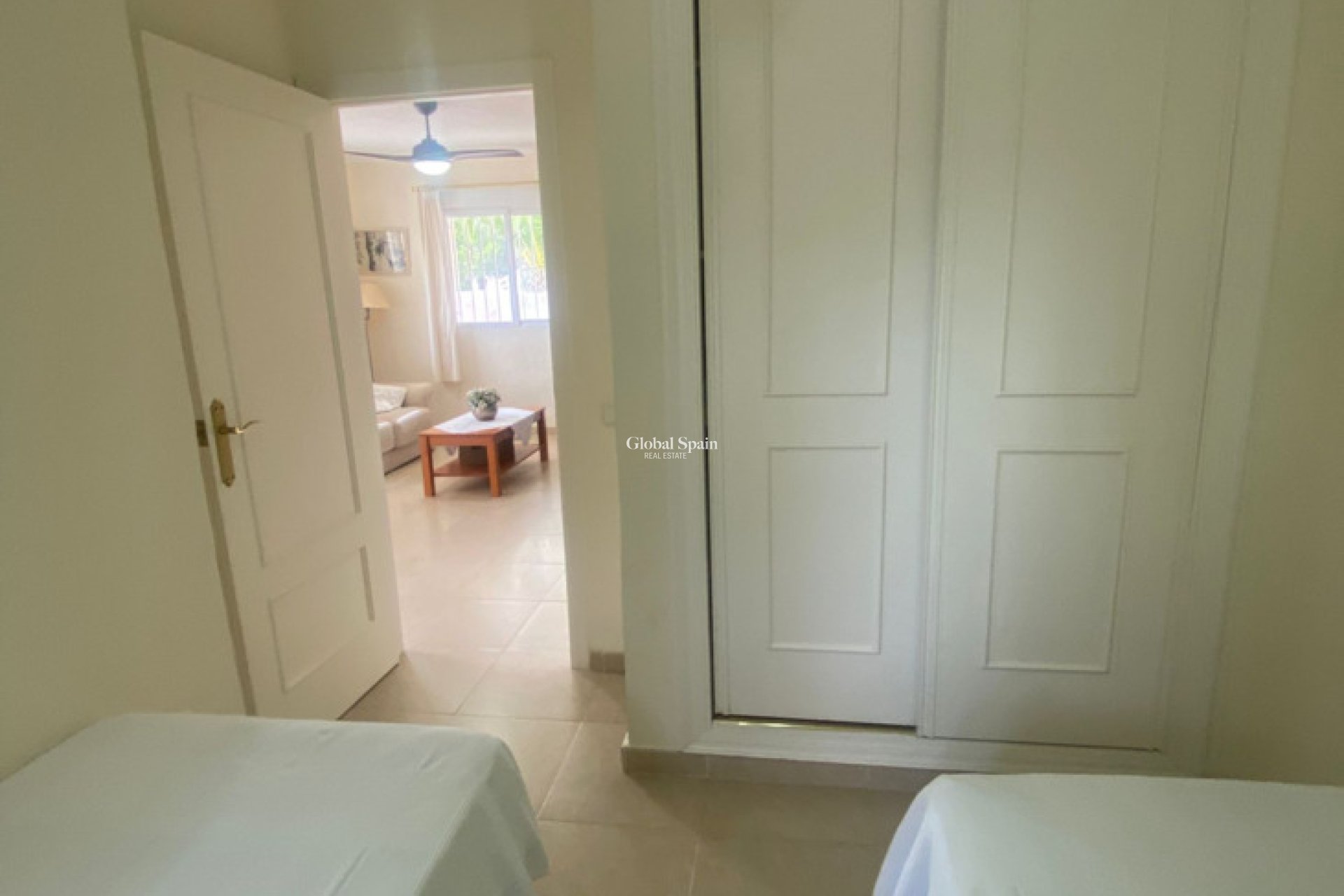 Resale - VILLA -
ALGORFA - Inland