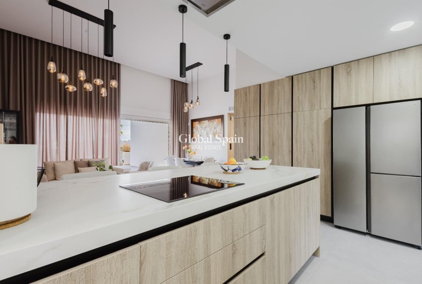 Resale - VILLA -
ALGORFA - Inland