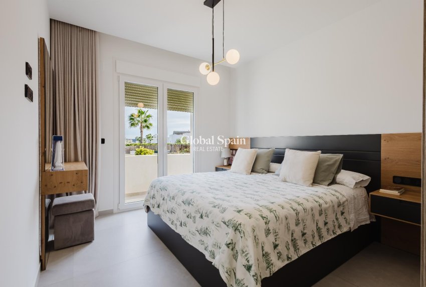 Resale - VILLA -
ALGORFA - Inland