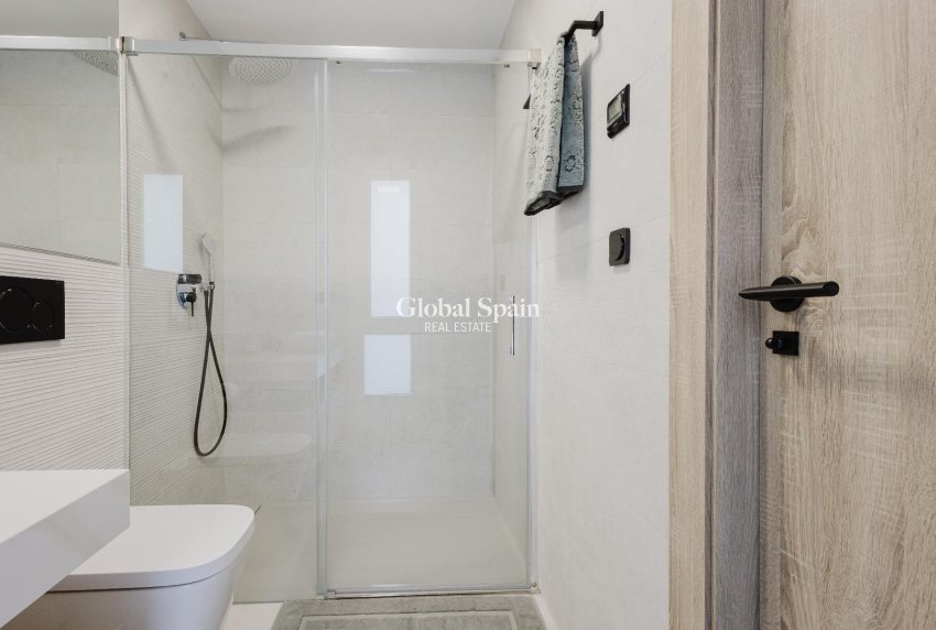Resale - VILLA -
ALGORFA - Inland