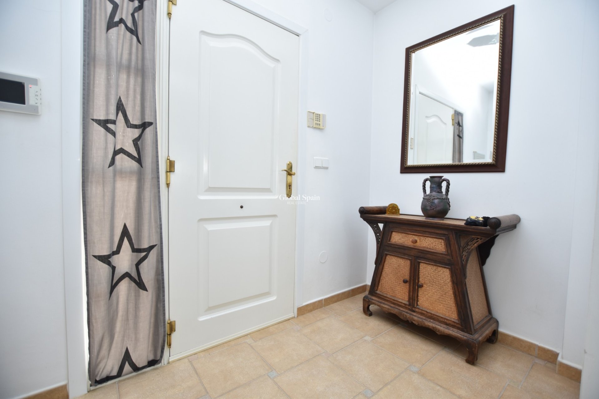 Resale - VILLA -
ALGORFA - Inland