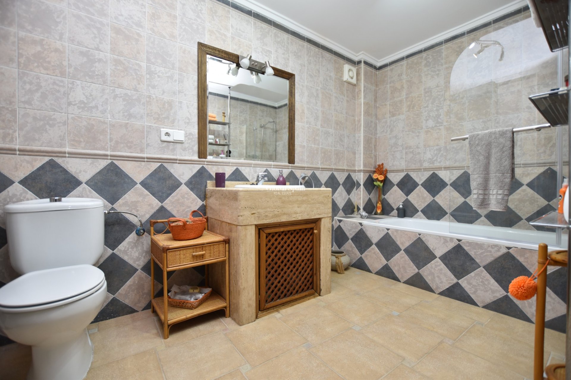 Resale - VILLA -
ALGORFA - Inland