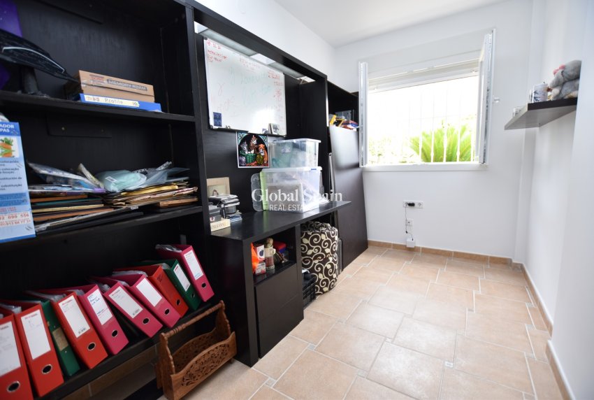 Resale - VILLA -
ALGORFA - Inland