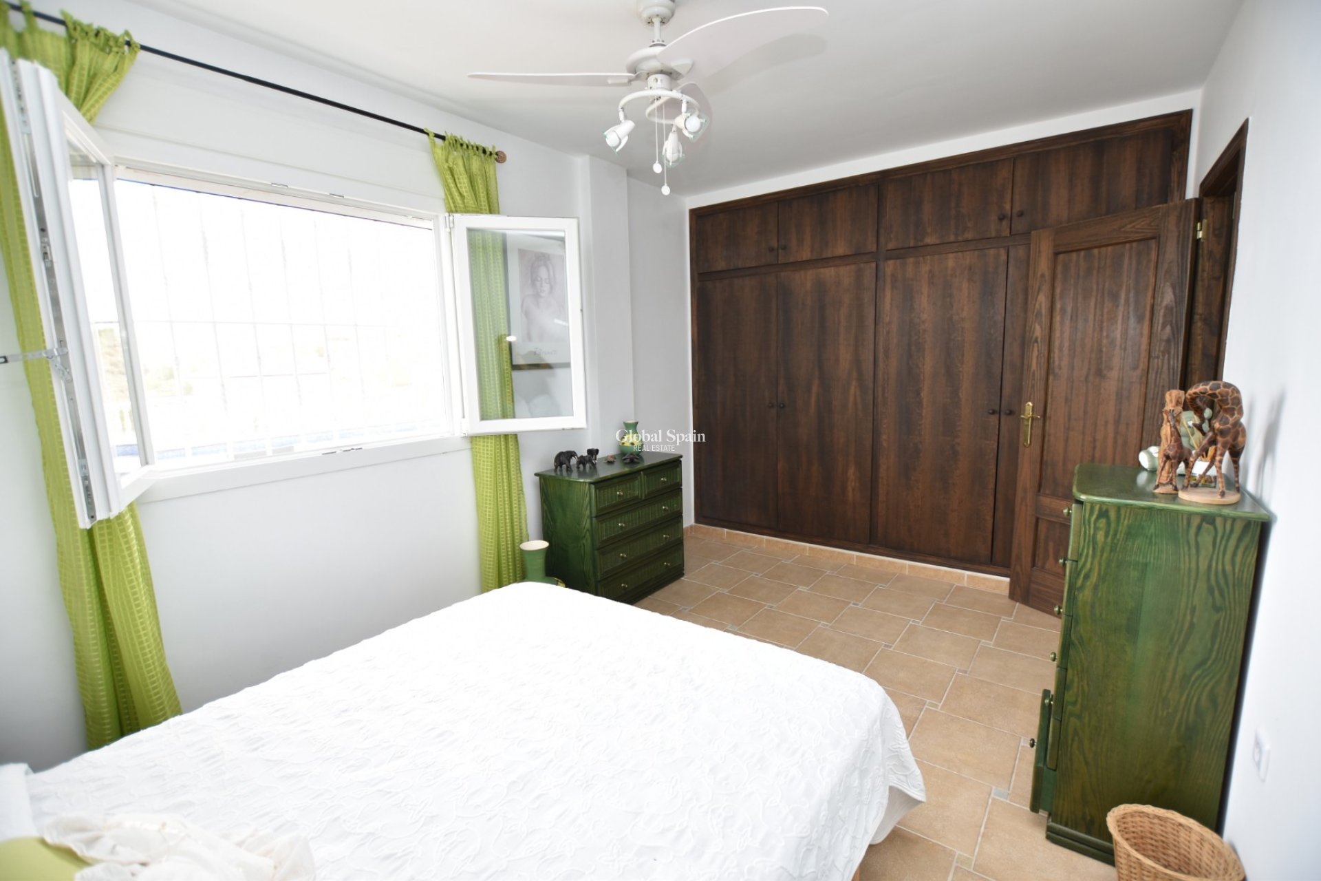 Resale - VILLA -
ALGORFA - Inland