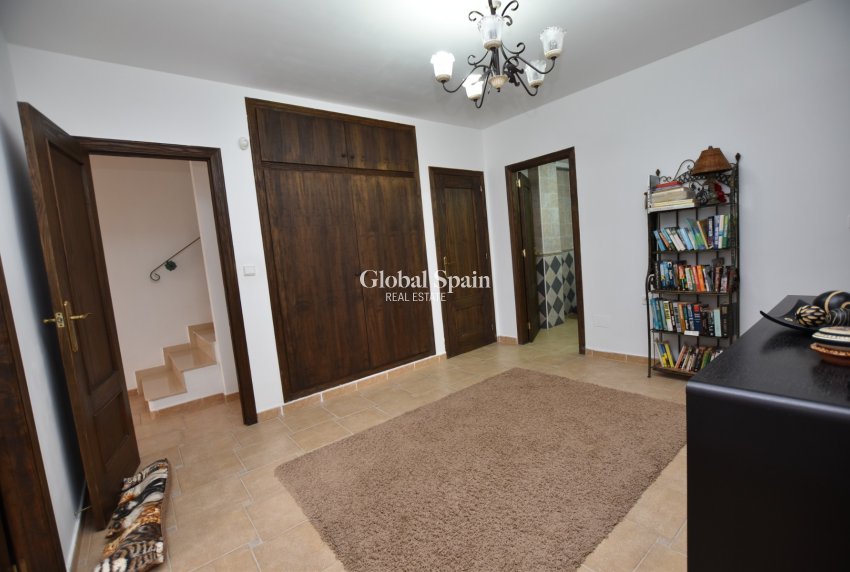 Resale - VILLA -
ALGORFA - Inland