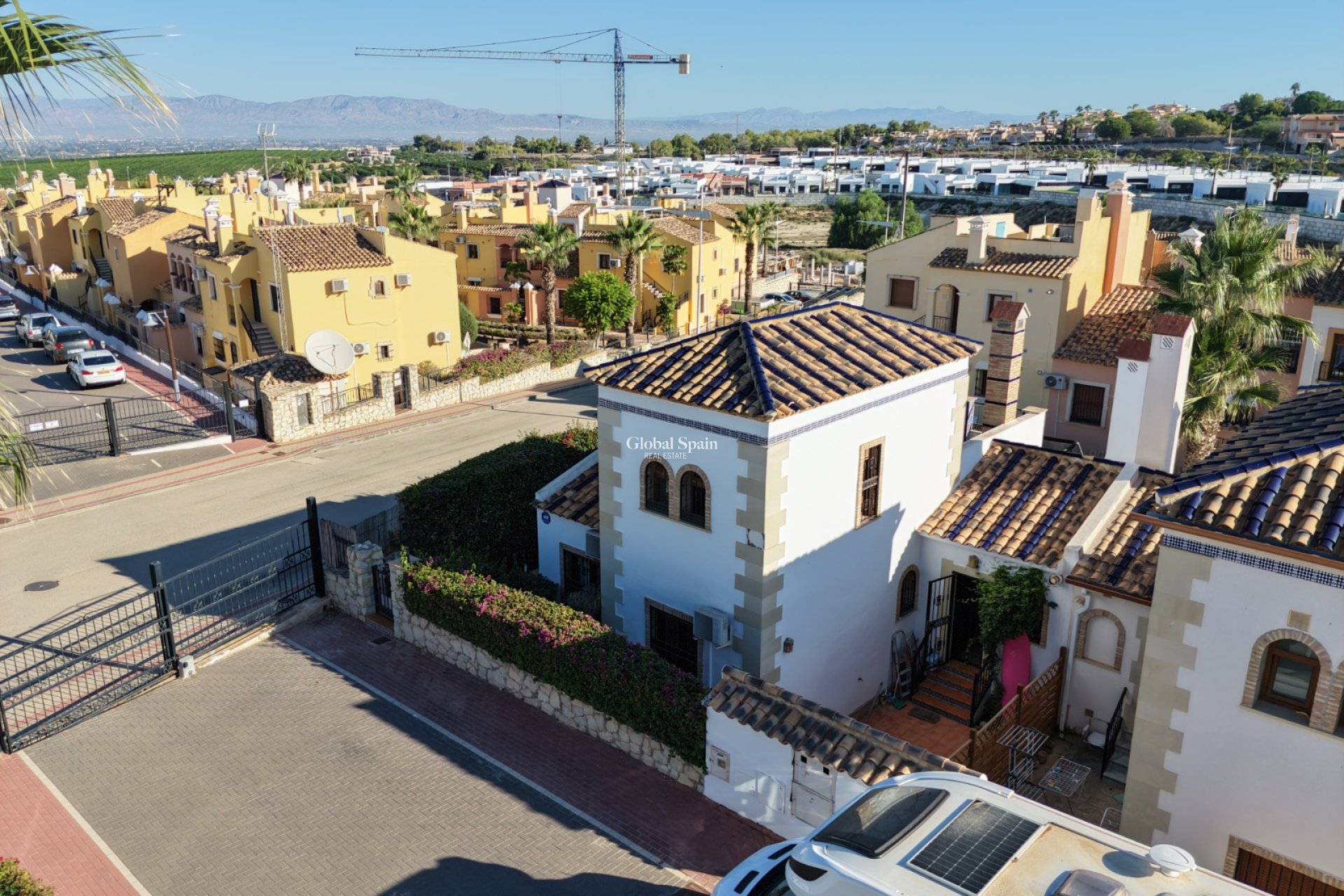 Resale - VILLA -
ALGORFA - Inland