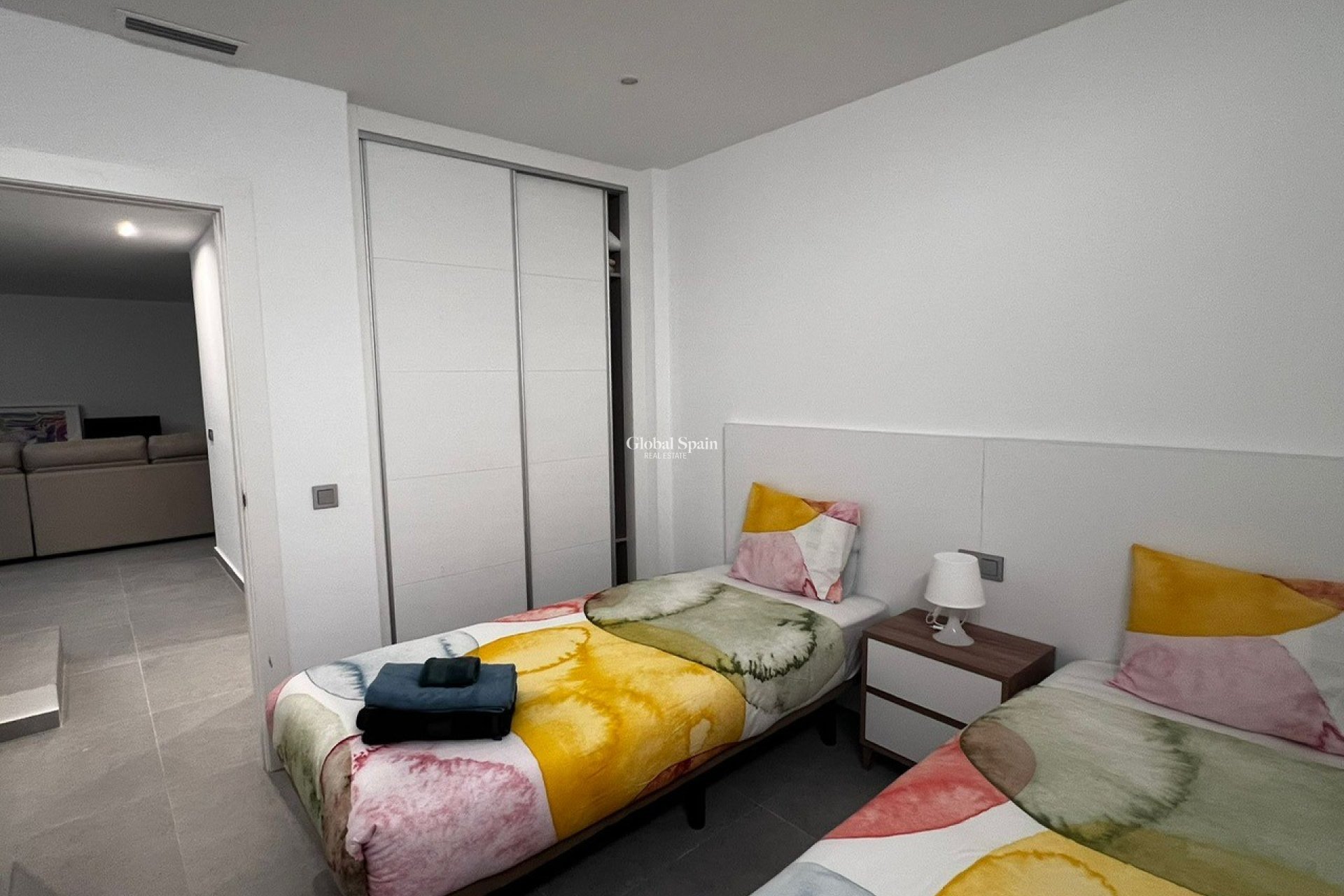 Resale - VILLA -
ALGORFA - Inland