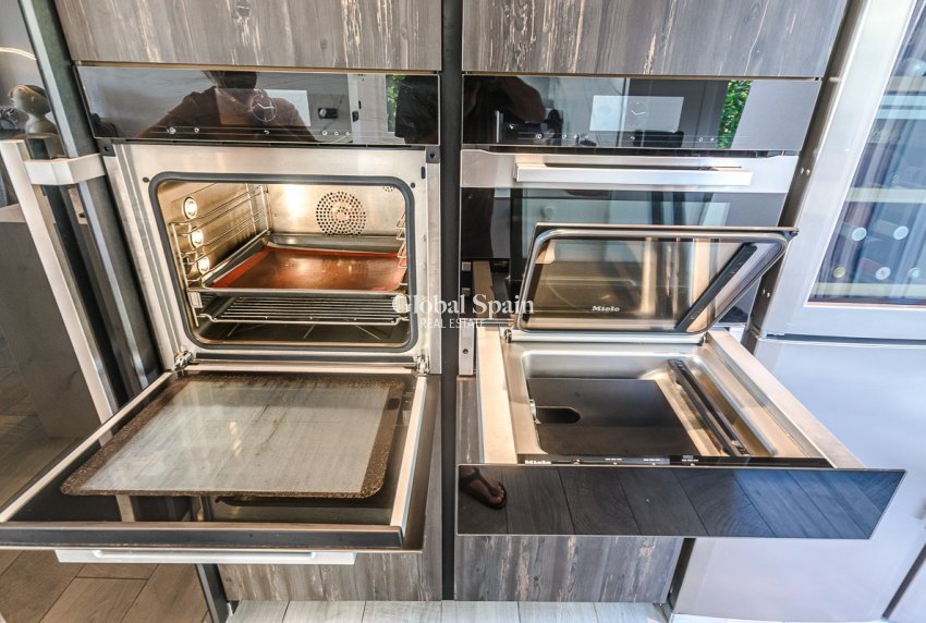 Resale - Villa -
ALGORFA - LA FINCA GOLF / ALGORFA