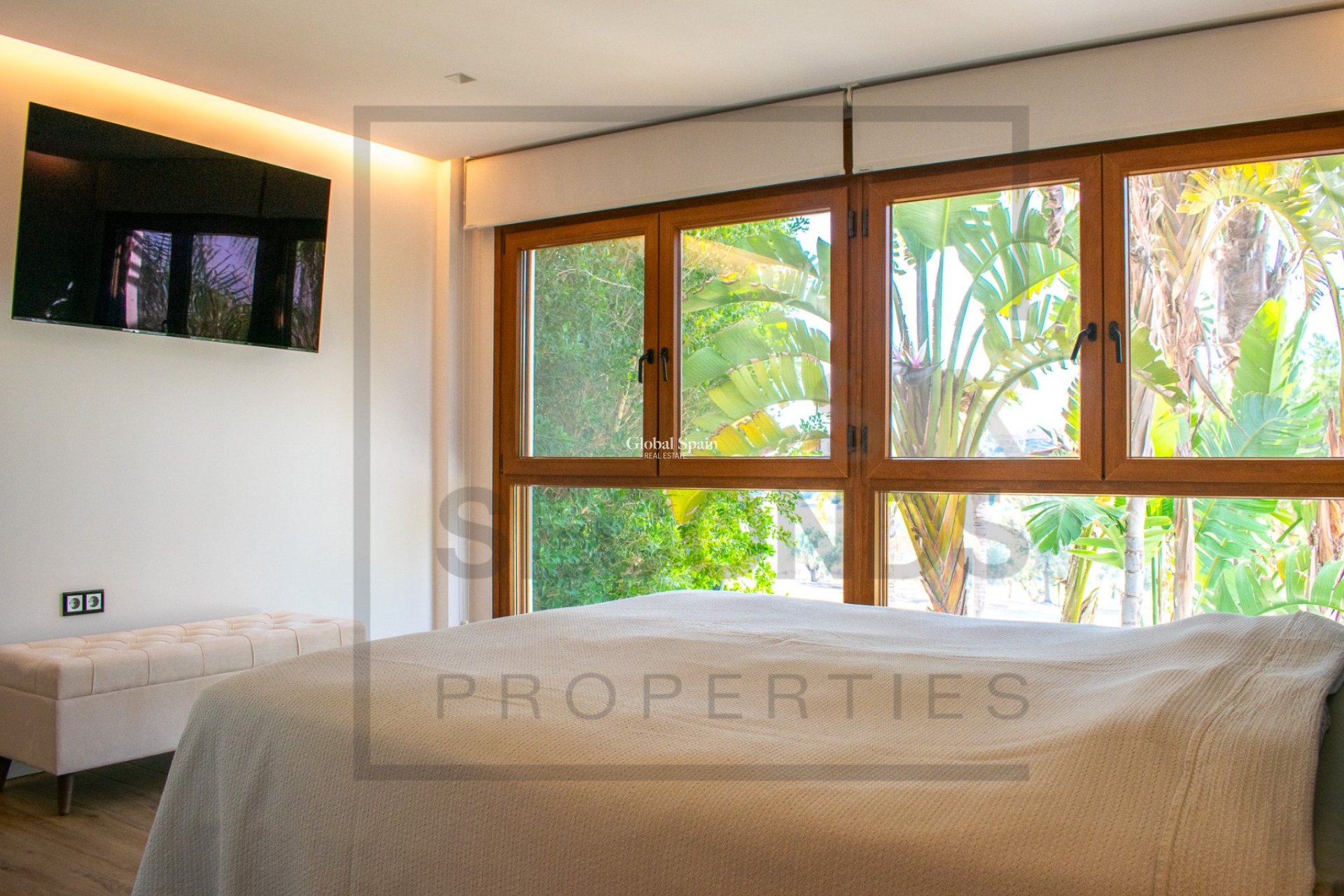 Resale - VILLA -
ALGORFA - LA FINCA GOLF / ALGORFA