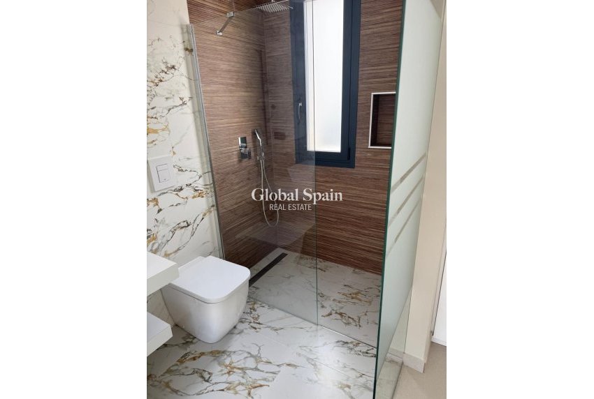 Resale - VILLA -
ALGORFA - LA FINCA GOLF / ALGORFA