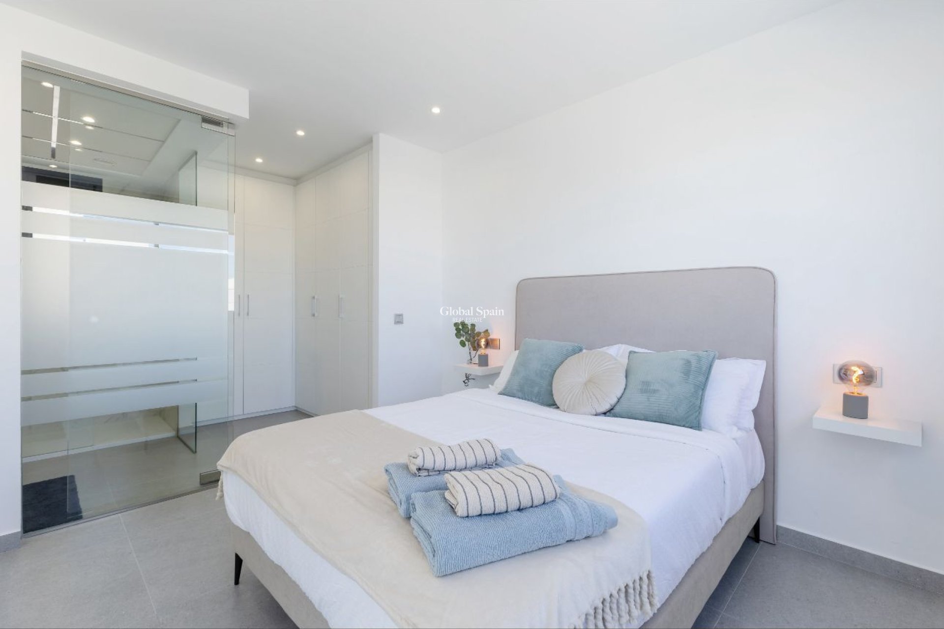 Resale - VILLA -
ALGORFA - LA FINCA GOLF / ALGORFA