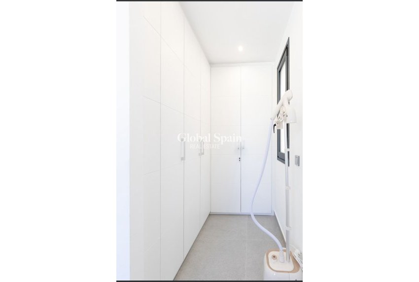 Resale - VILLA -
ALGORFA - LA FINCA GOLF / ALGORFA