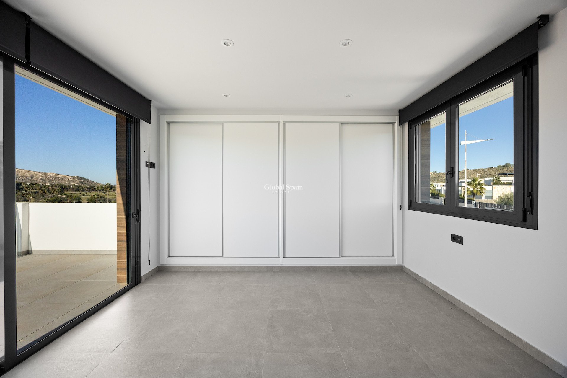 Resale - VILLA -
ALGORFA - LA FINCA GOLF / ALGORFA