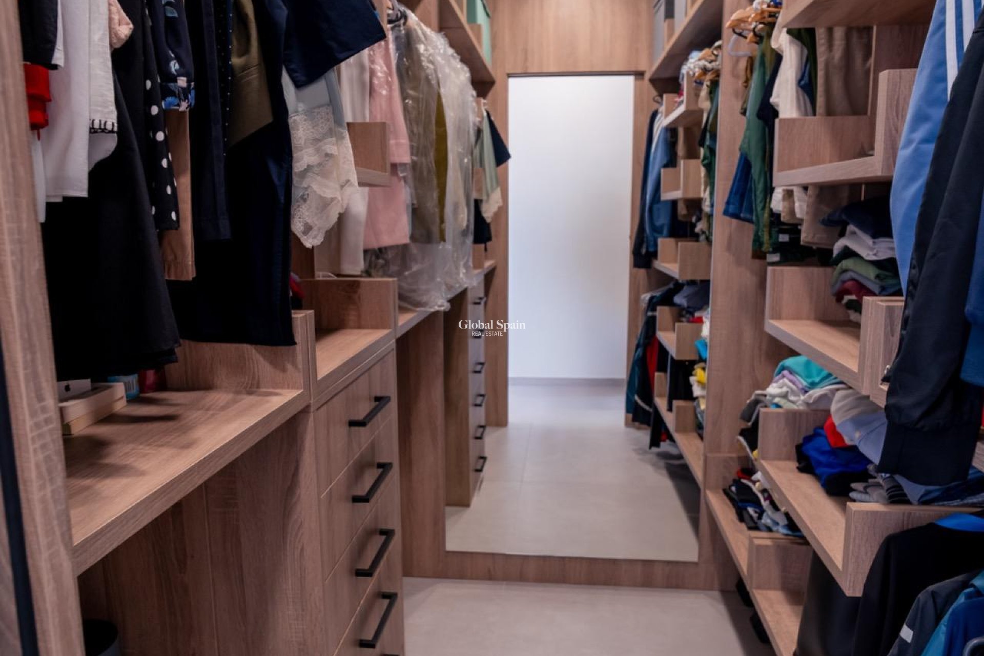 Resale - VILLA -
ALGORFA - LA FINCA GOLF / ALGORFA