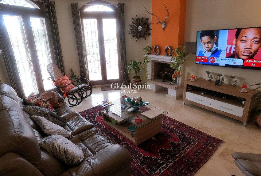 Resale - VILLA -
ALGORFA - LA FINCA GOLF / ALGORFA