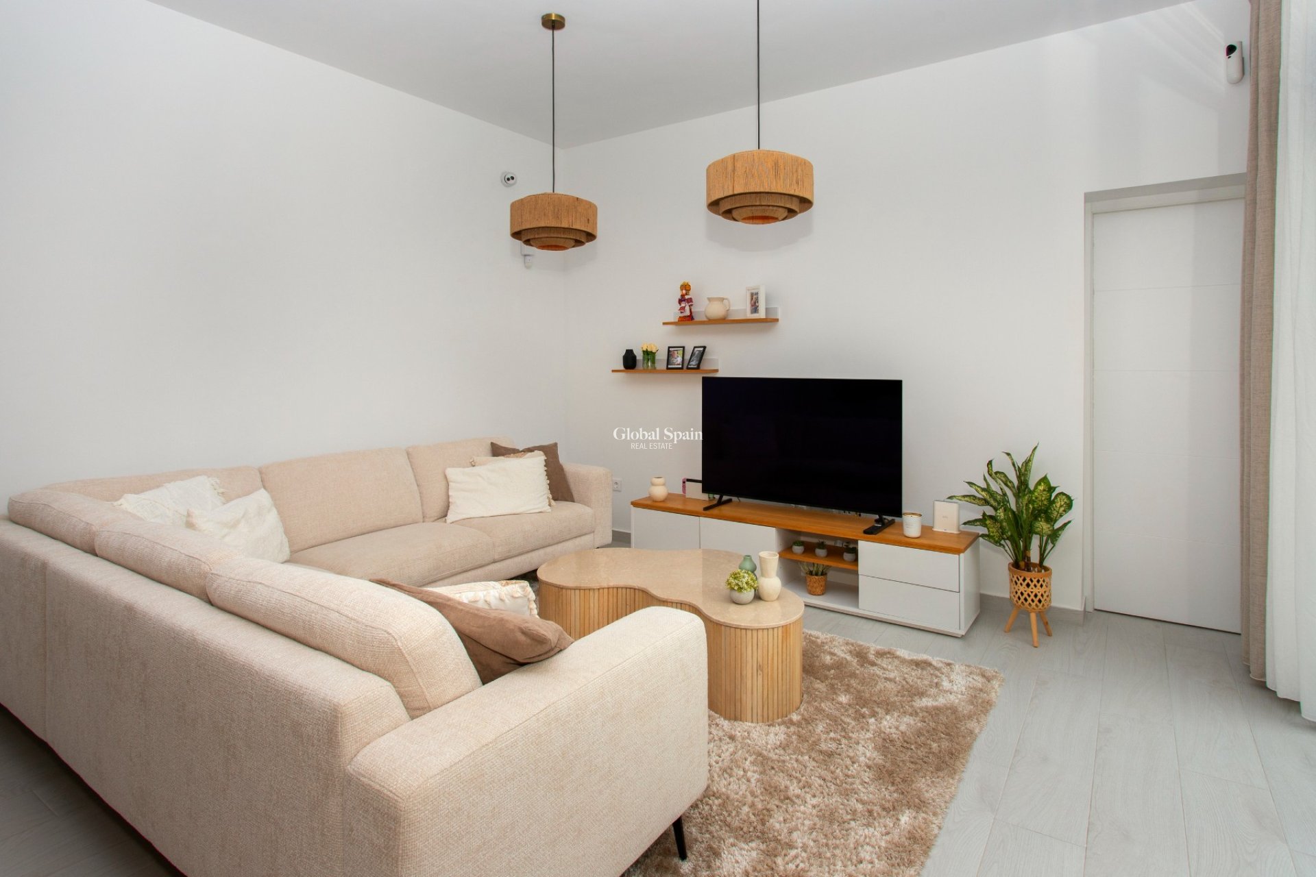 Resale - VILLA -
ALGORFA - LA FINCA GOLF / ALGORFA