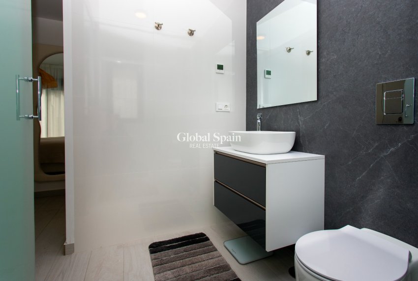 Resale - VILLA -
ALGORFA - LA FINCA GOLF / ALGORFA