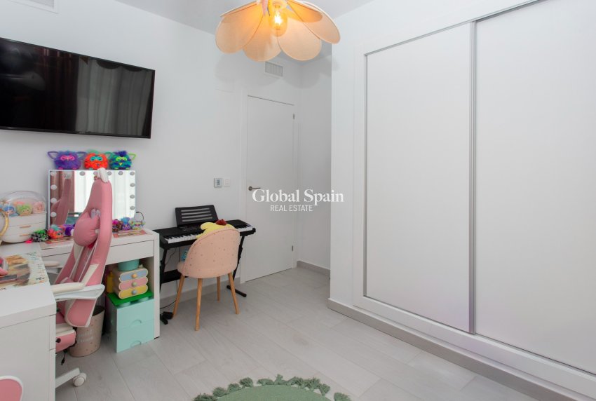 Resale - VILLA -
ALGORFA - LA FINCA GOLF / ALGORFA