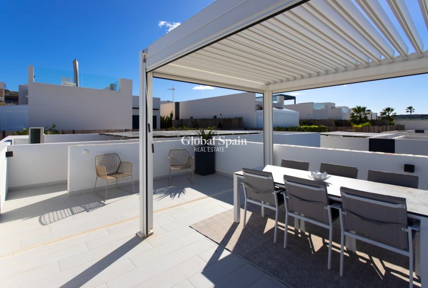 Resale - VILLA -
ALGORFA - LA FINCA GOLF / ALGORFA