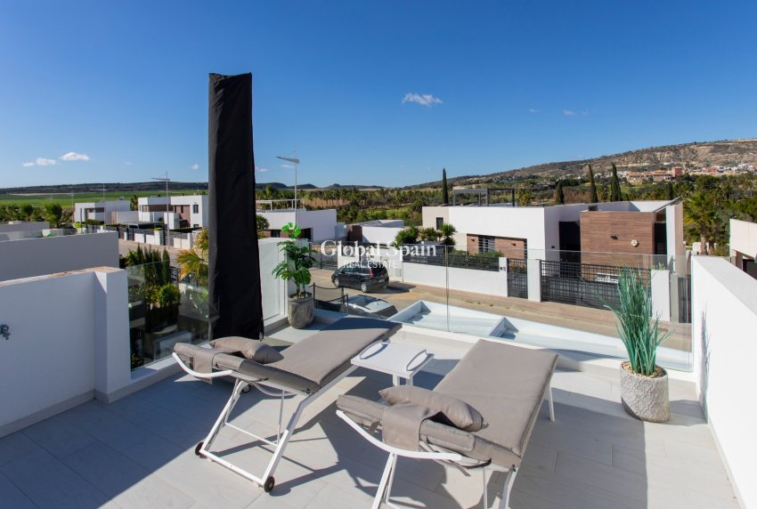 Resale - VILLA -
ALGORFA - LA FINCA GOLF / ALGORFA