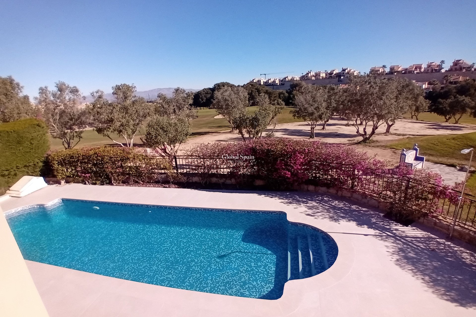 Resale - VILLA -
ALGORFA - LA FINCA GOLF / ALGORFA
