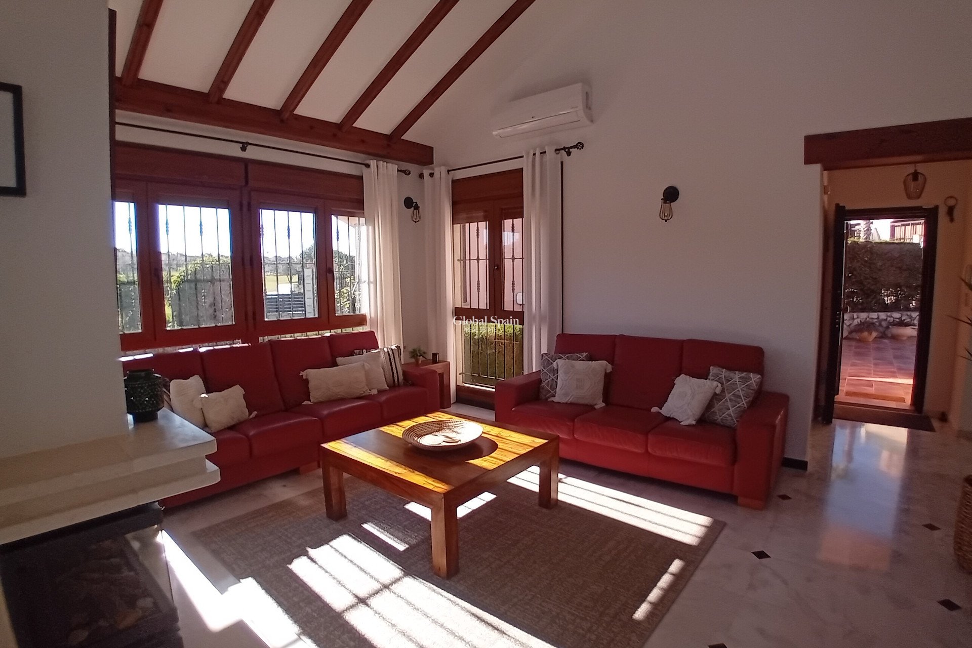 Resale - VILLA -
ALGORFA - LA FINCA GOLF / ALGORFA