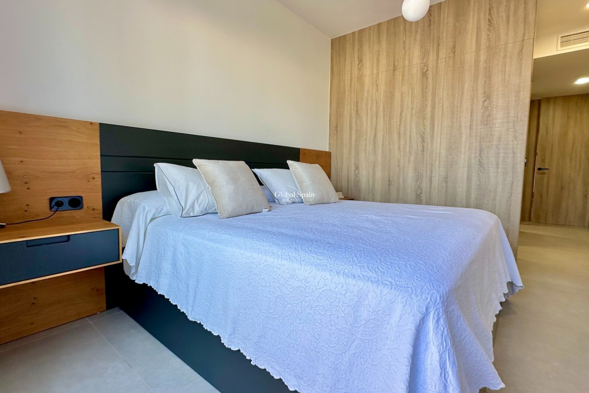 Resale - VILLA -
ALGORFA - LA FINCA GOLF / ALGORFA