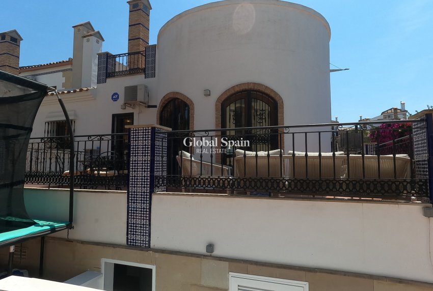 Resale - VILLA -
ALGORFA - LA FINCA GOLF / ALGORFA