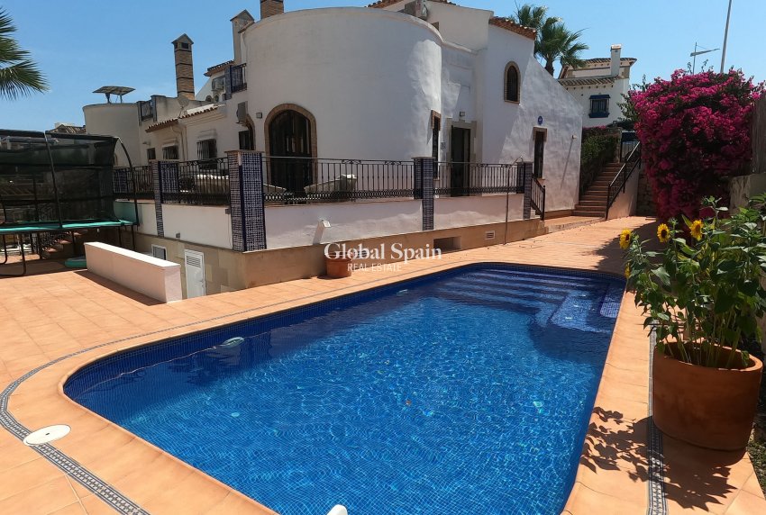 Resale - VILLA -
ALGORFA - LA FINCA GOLF / ALGORFA